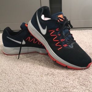 NEW Nike Zoom Romero 10 athletic/running size 11